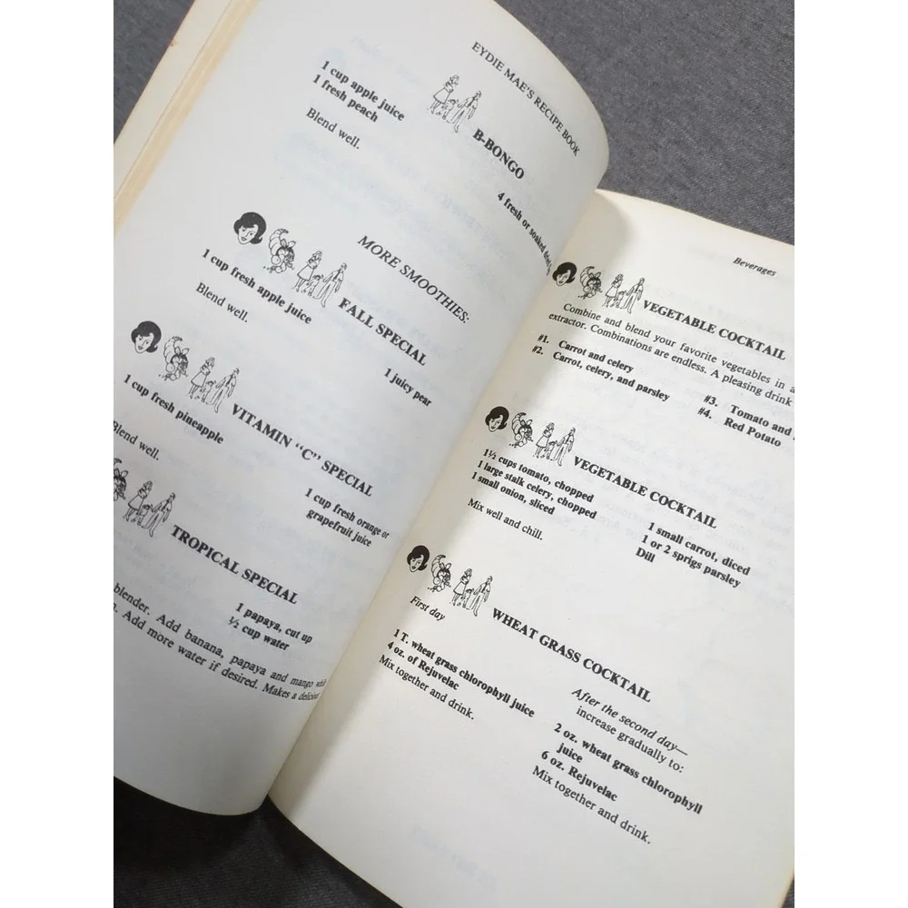 1978 Eydiemae's Natural Recipes‎ by Eydie Mae Hunsberger & Chris Loeffler